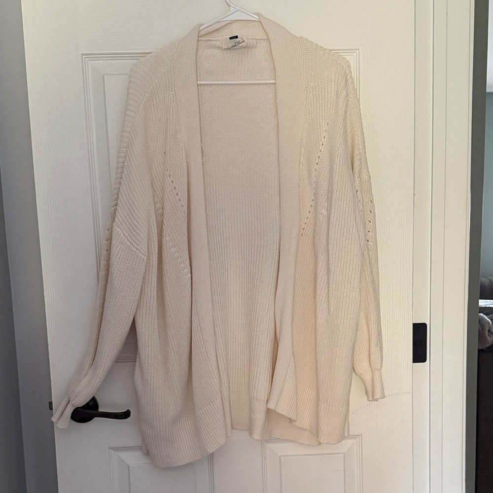 Universal Thread Cream Women's Cardigan